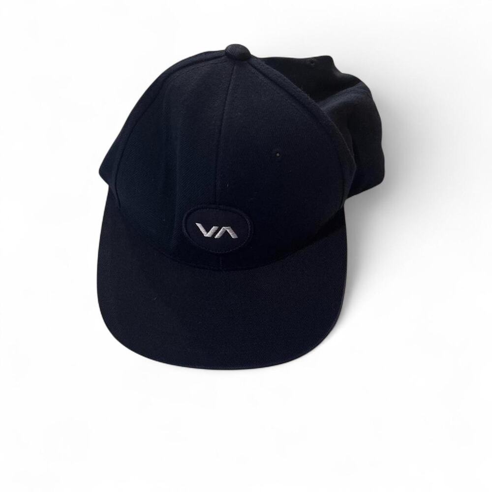 Black rvca cap with embroidered